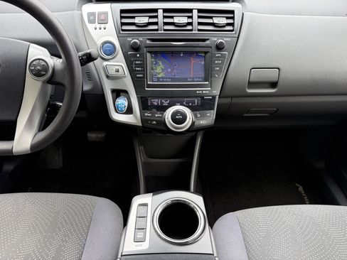 Used 2013 Toyota Prius V Three image 21