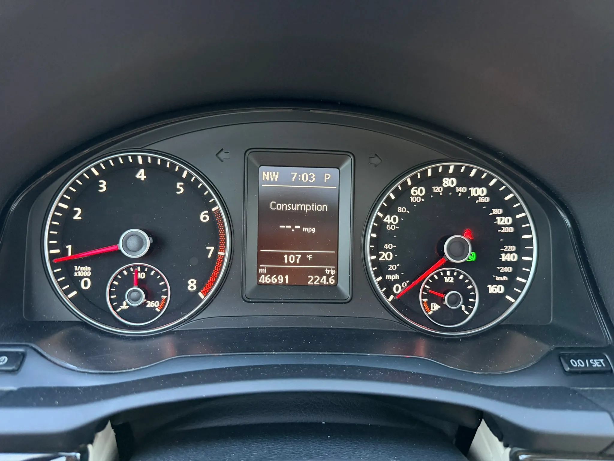 Used 2014 Volkswagen Eos Executive FWD image 16