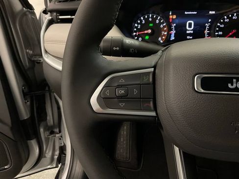 New 2026 Jeep Compass Limited AWD/4WD image 12