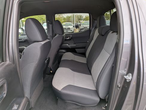 Certified 2021 Toyota Tacoma TRD Sport w/ Technology Package AWD/4WD image 19
