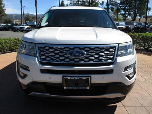 Used 2016 Ford Explorer Platinum image 7