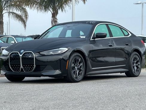 Used 2023 BMW i4 eDrive40 image 7