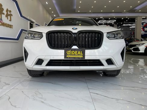 Used 2023 BMW X3 xDrive30i w/ Convenience Package AWD/4WD image 3