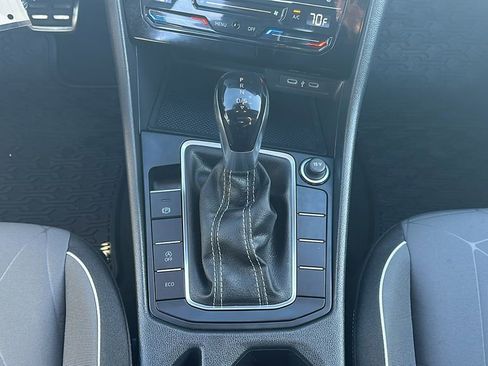 Used 2025 Volkswagen Jetta Sport image 26