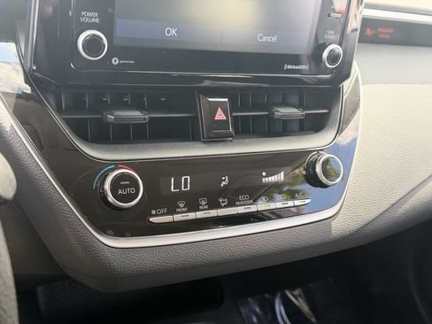Certified 2022 Toyota Corolla LE FWD image 24