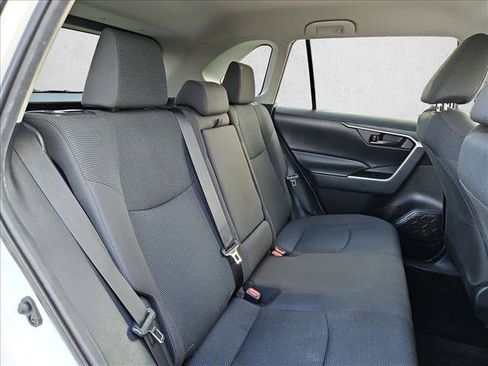 Used 2020 Toyota RAV4 LE FWD image 19