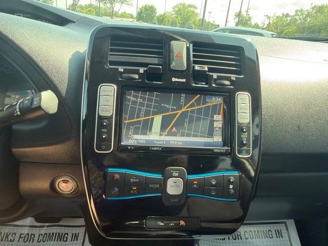 Used 2014 Nissan Leaf SV w/ Premium Package FWD image 28