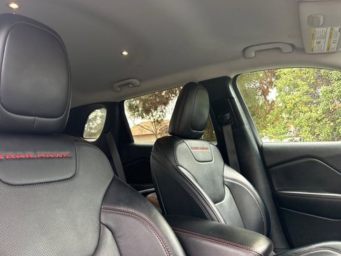 Used 2022 Jeep Cherokee Trailhawk w/ Premium Leather Package image 16