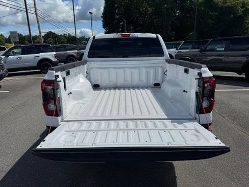 Used 2024 Ford Ranger XLT w/ FX4 Off-Road Package AWD/4WD image 8