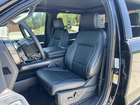 New 2026 Ford F150 Lariat w/ Equipment Group 501A Mid AWD/4WD image 18
