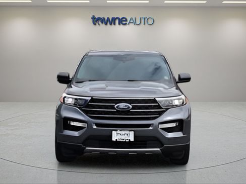 Used 2023 Ford Explorer XLT w/ Equipment Group 202A AWD/4WD image 8