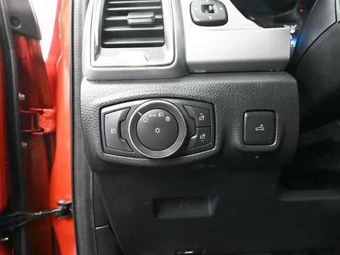 Used 2022 Ford Ranger XLT w/ Equipment Group 301A Mid AWD/4WD image 31