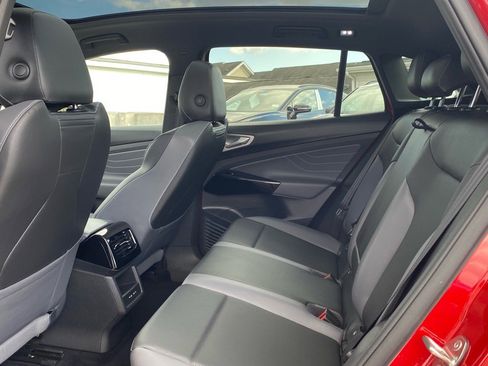 Used 2023 Volkswagen ID.4 Pro S image 20