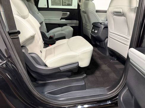 Used 2025 Ford Expedition Max Platinum w/ Driver's Package AWD/4WD image 66