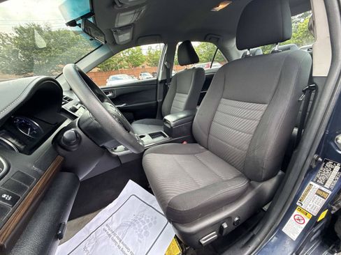 Used 2016 Toyota Camry LE FWD image 12