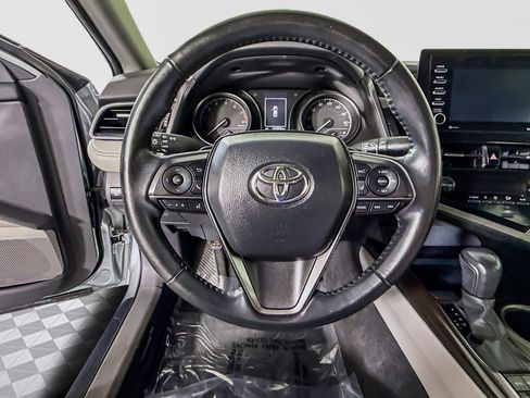 Used 2023 Toyota Camry SE image 13