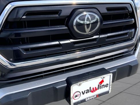 Used 2019 Toyota Tacoma SR5 RWD image 28
