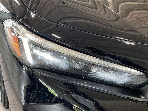 Used 2025 Honda Civic Sport image 30