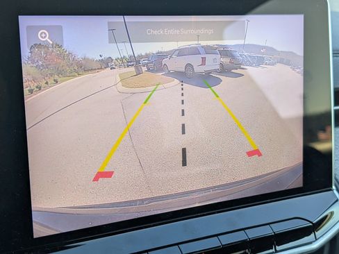 Used 2024 Jeep Compass Latitude w/ Altitude Special Edition image 9