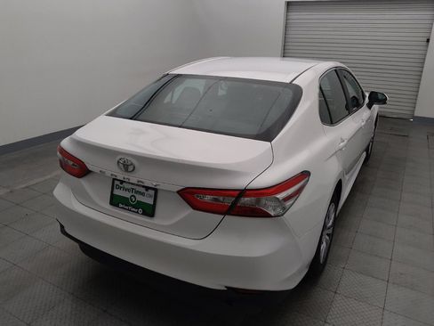 Used 2018 Toyota Camry FWD image 7