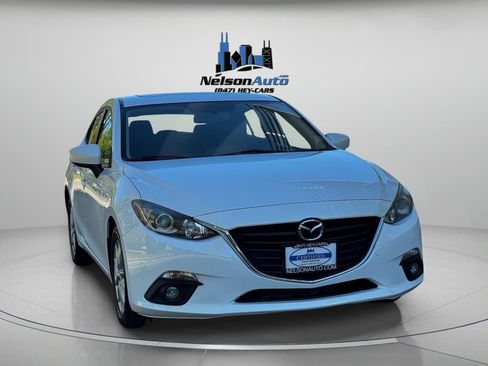 Used 2016 MAZDA MAZDA3 i Touring w/ Popular Equipment Package FWD image 2