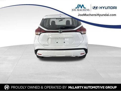 Used 2025 Nissan Kicks Play S FWD image 7