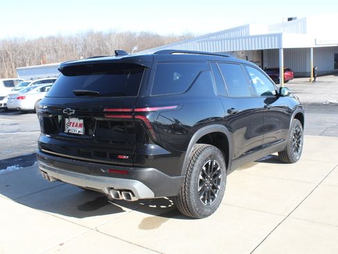 New 2026 Chevrolet Traverse Z71 w/ Driver Confidence Package image 4