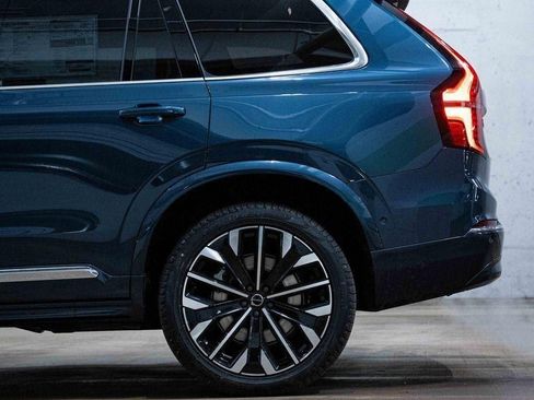 New 2026 Volvo XC90 T8 Ultra w/ Protection Package Premier AWD/4WD image 5