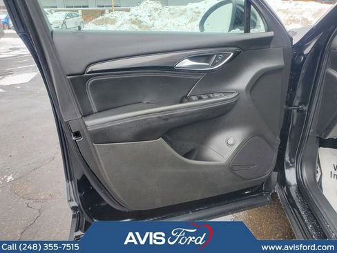 Used 2023 Buick Envision Preferred image 9