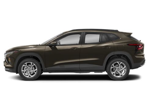 Used 2024 Chevrolet Trax LS w/ LS Convenience Package FWD image 3
