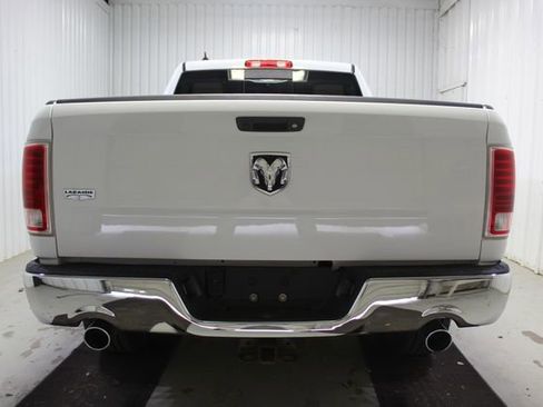 Used 2017 RAM 1500 Laramie RWD image 5