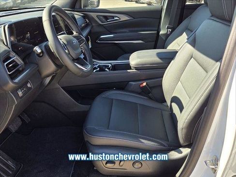 New 2026 Chevrolet Traverse LT w/ Midnight/Sport Edition FWD image 9