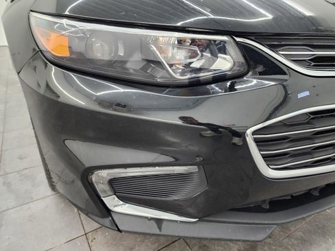 Used 2017 Chevrolet Malibu Premier w/ Premier Sun and Wheel Package image 23