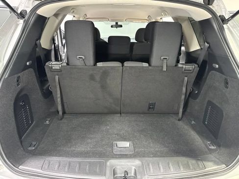 Used 2020 Nissan Pathfinder S AWD/4WD image 25