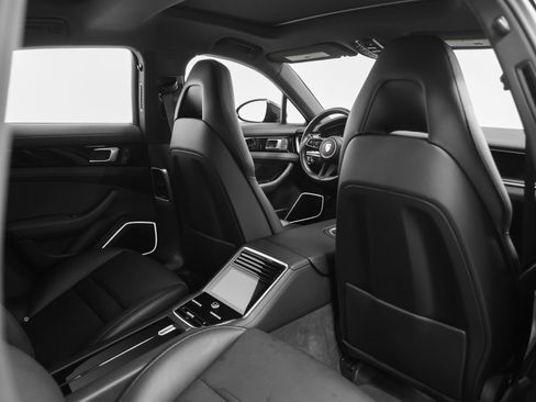 Certified 2023 Porsche Panamera AWD/4WD image 25