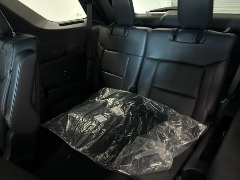 New 2026 Ford Explorer ST-Line w/ ST-Line Street Pack RWD image 15