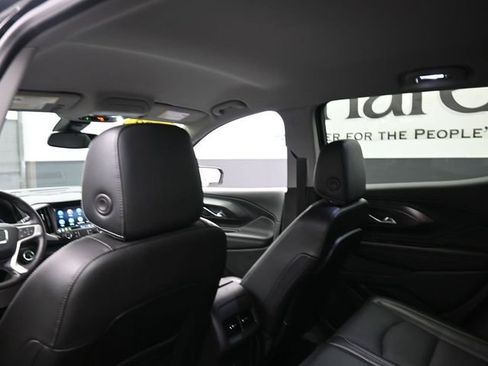 Used 2022 GMC Terrain SLT w/ Infotainment Package II image 24