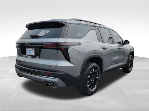 Used 2024 Chevrolet Traverse Z71 AWD/4WD image 4