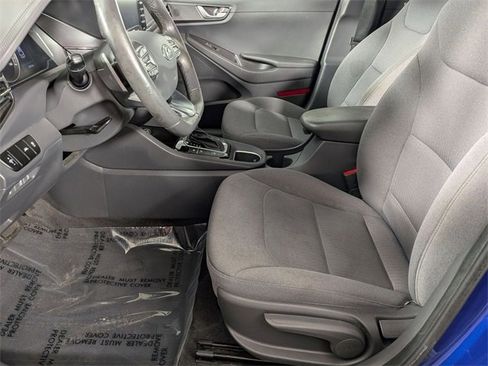 Used 2020 Hyundai Ioniq SE image 10