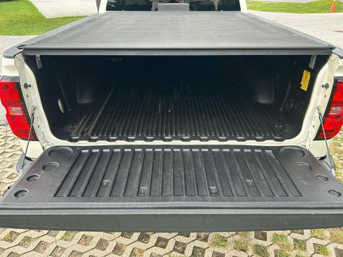 Used 2014 Chevrolet Silverado 1500 LTZ Z71 w/ LTZ Plus Package AWD/4WD image 19