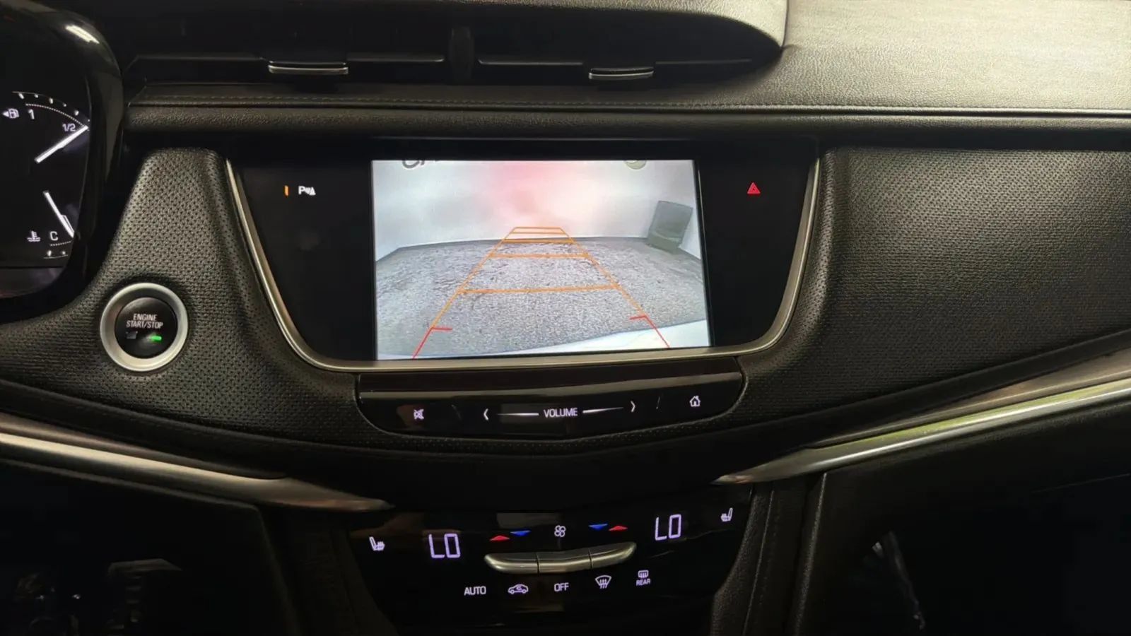 Used 2017 Cadillac XT5 Luxury FWD image 14