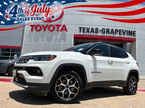 Used 2025 Jeep Compass Limited AWD/4WD image 1