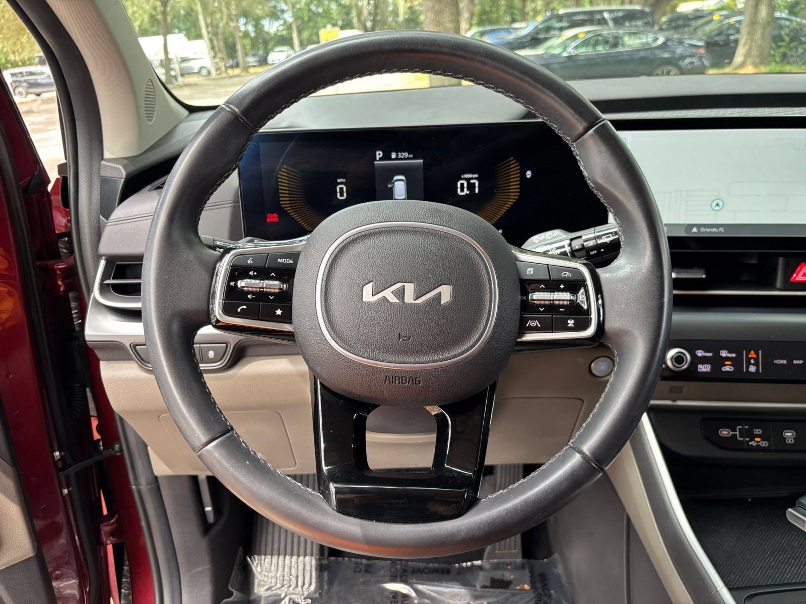 Used 2026 Kia Carnival FWD image 29