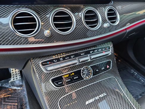 Used 2018 Mercedes-Benz E 63 AMG S image 22