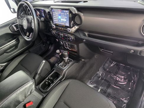 Used 2021 Jeep Gladiator Sport image 35