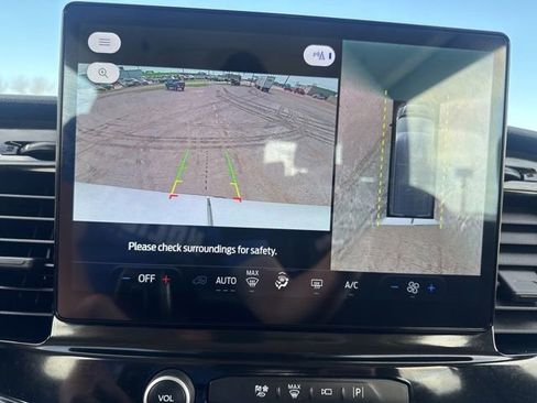 Used 2023 Ford Transit 350 XLT RWD image 16