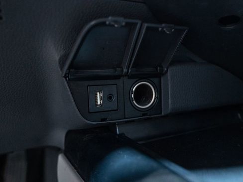 Used 2019 Toyota Camry LE FWD image 26