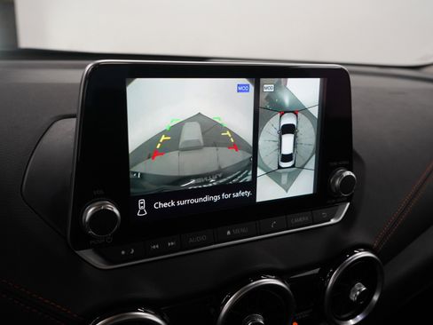 Used 2022 Nissan Sentra SR w/ SR Premium Package image 19