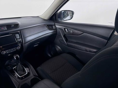 Used 2019 Nissan Rogue SV w/ Premium Package image 20