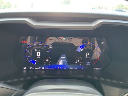 Used 2024 Chevrolet Colorado Trail Boss w/ Advanced Trailering Package image 10